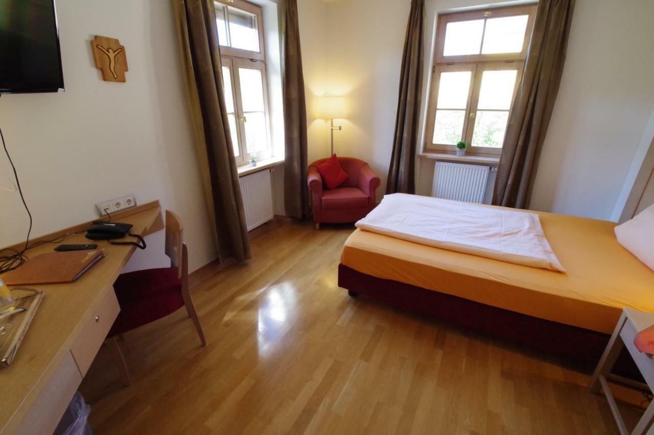 ホテルKlostergasthof Münnerstadt エクステリア 写真